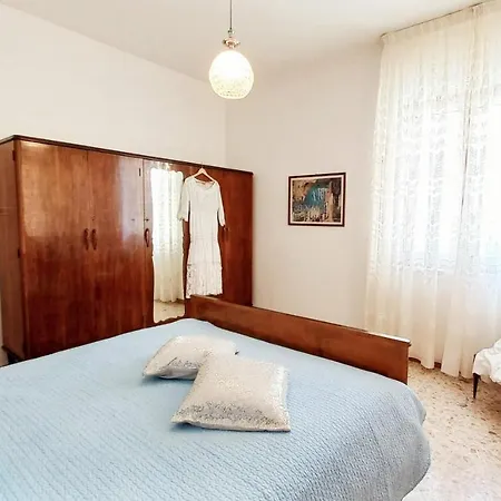 Apartment Casa Rooms&tabacchi Ideale Per Gruppi Sant'Elpidio a Mare